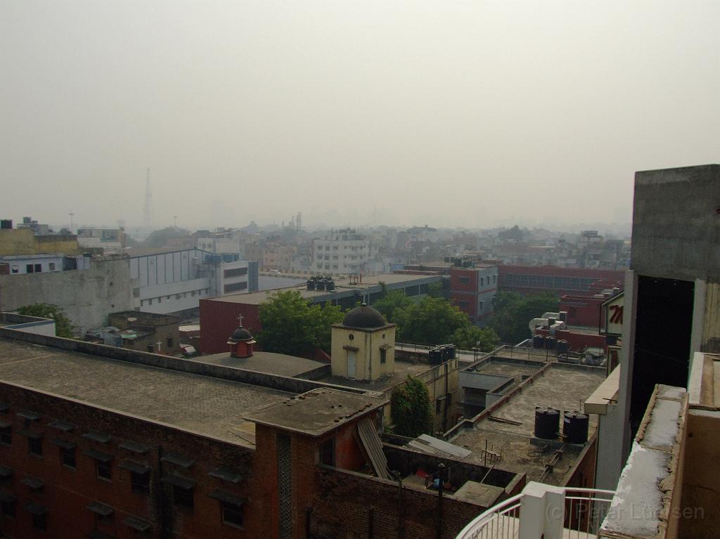 dscf5769.jpg - Blick über Delhi vom Dach des Hotel Ajanta.