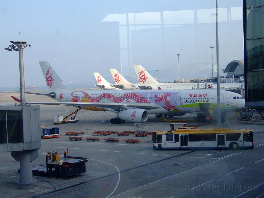 dscf1007.jpg - mit Dragonair nach Hanoi.
