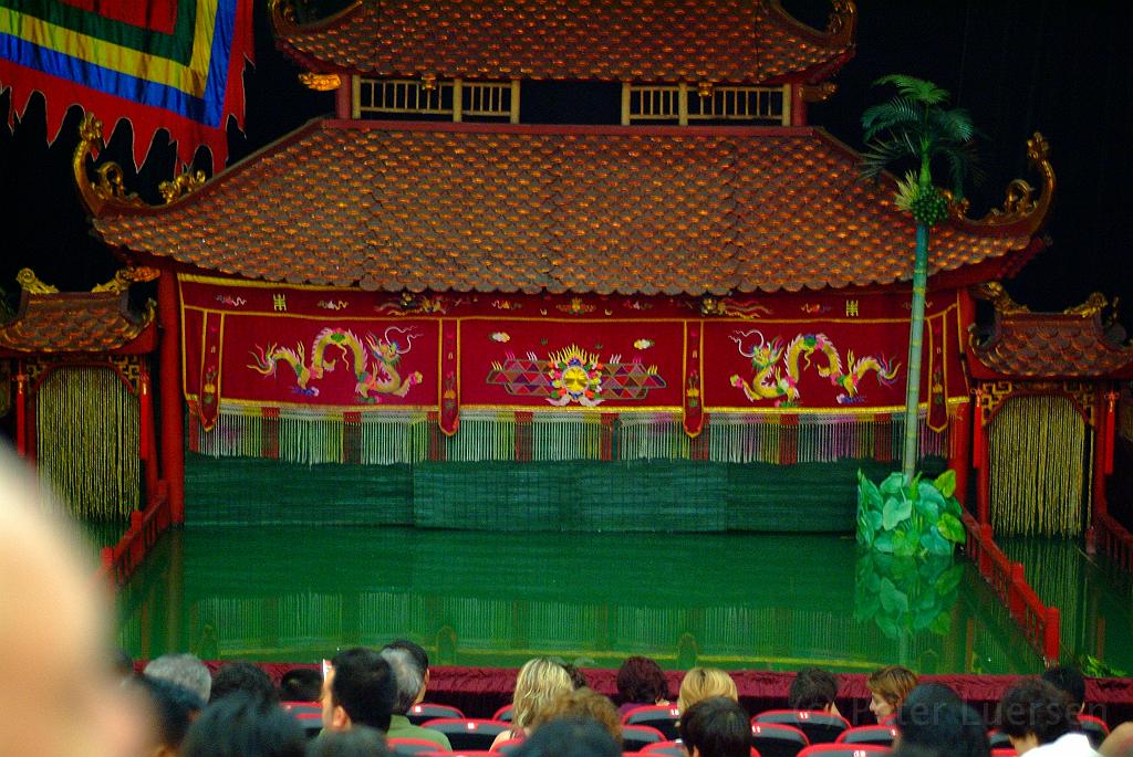 dscf1669.jpg - Besuch im Wasserpuppentheater