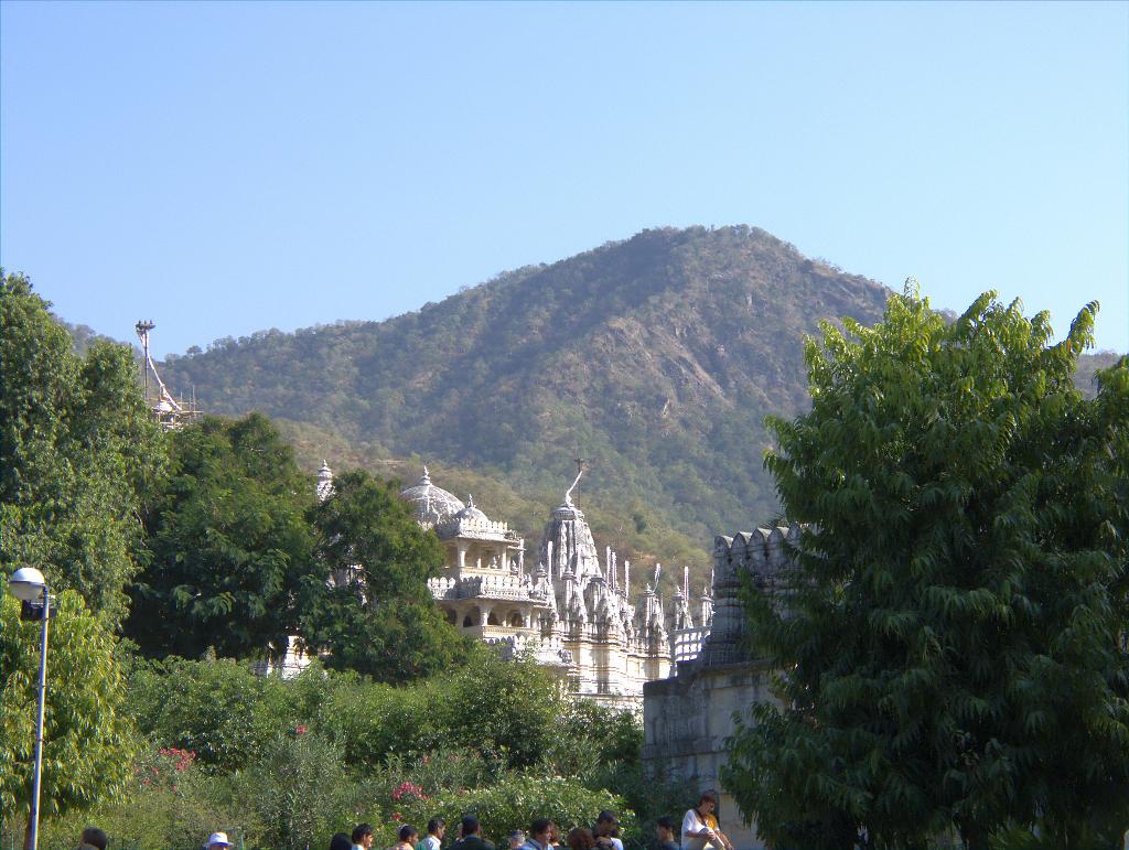 DSCF0410.jpg - Shri Ranakpur Jain Temple. Der Jain-Tempel in Ranakpur.